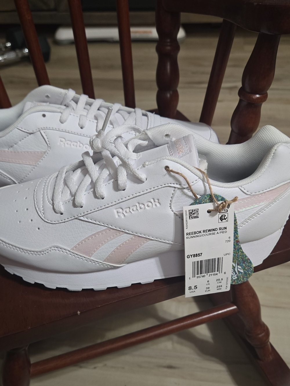 Reebok White Sneakers with Pale Pink Stripes